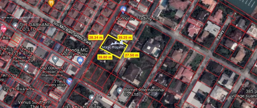 Corner Plot Good Size - Land For Sale in Panya Village Pattanakarn 30 (Soi Onnut 17), Suan Luang, Krung Thep Maha Nakhon 10250...