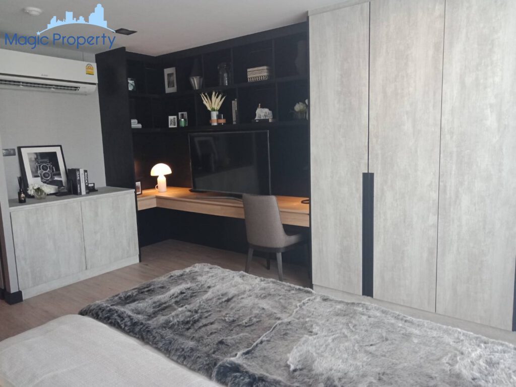 silver thonglor apartment