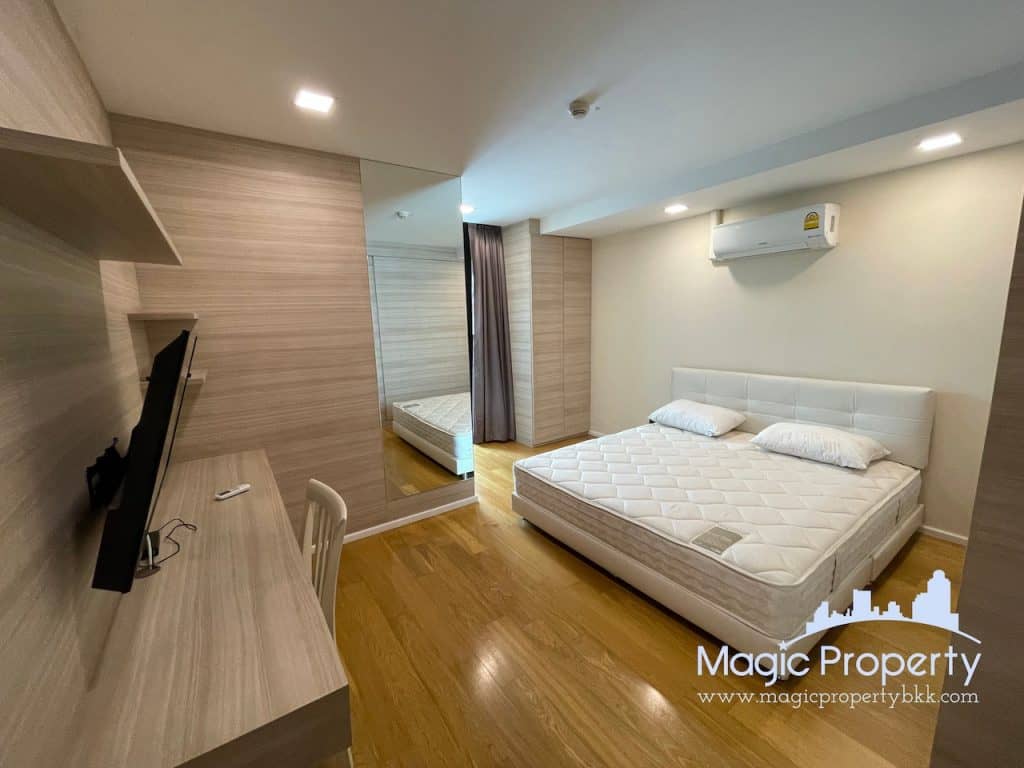 2 bedroom Condominium, For Sale - Fully Furnished unit in The Alcove Thonglor 10. Condominium Located Near BTS Ekkamai and BTS Thonglor...