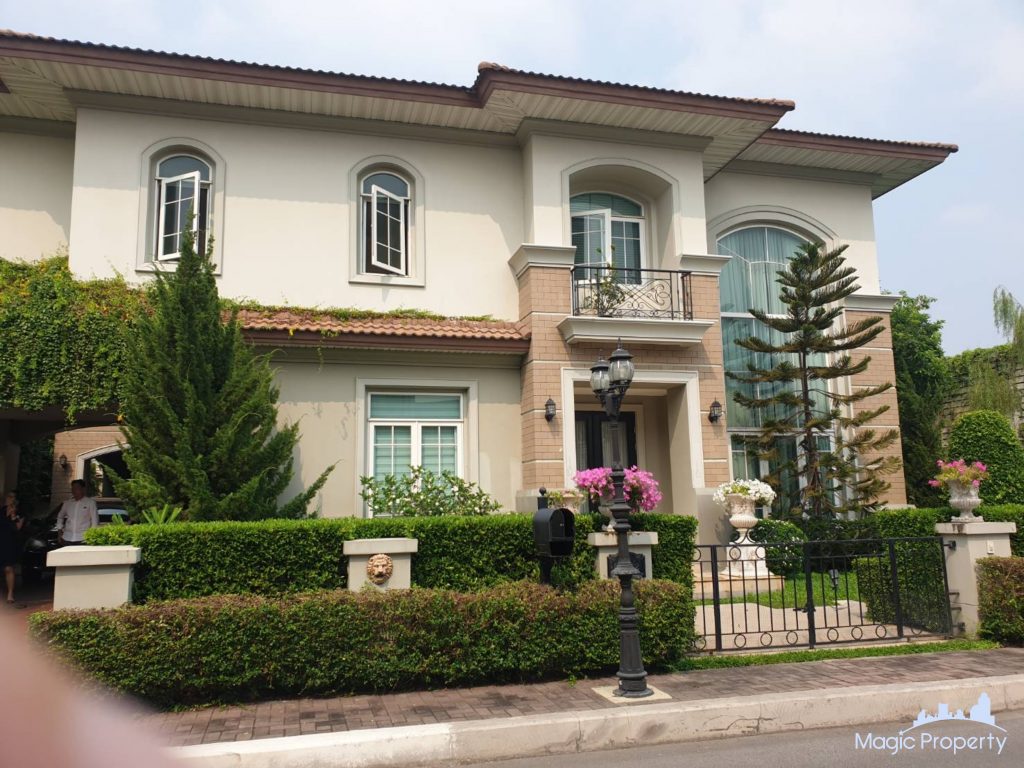 The Crystal Ekamai-Ramindra(Crystal Park) - Single House For sale - Fully Furnished Luxury House 3 Bedrooms 4 Bathrooms With Living Area of 600 Sqm..