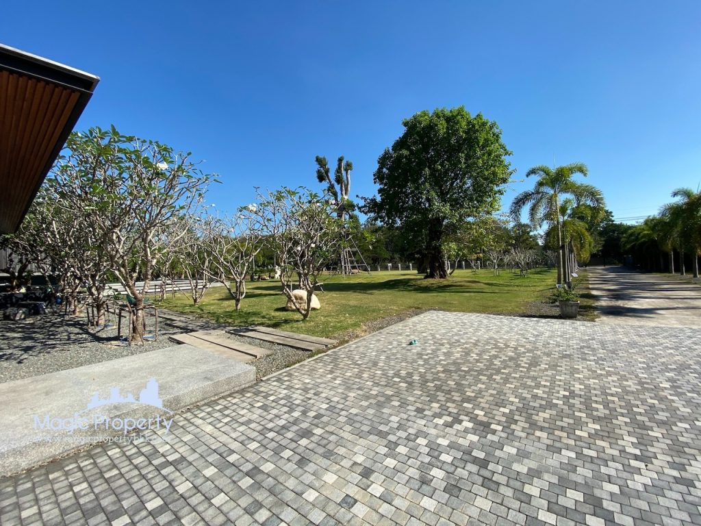 Single House For Sale in Trat Private & Luxury House with Fruits Garden, Rubber Trees Farm. Having Private Swimming Pool. Land Size 12.5 Rai..
