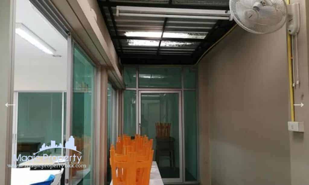 Townhouse Noble Cube Pattanakarn For Sale
