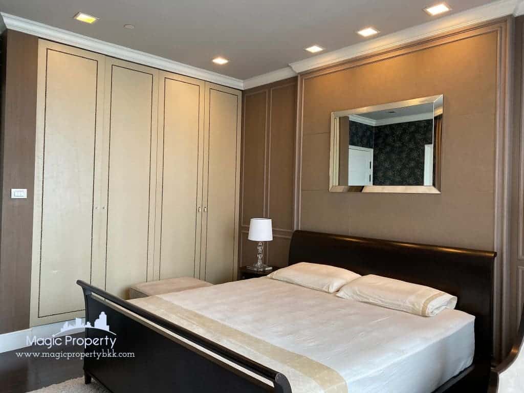 Aguston Sukhumvit 22 Condominium 2 Bedroom For Sale