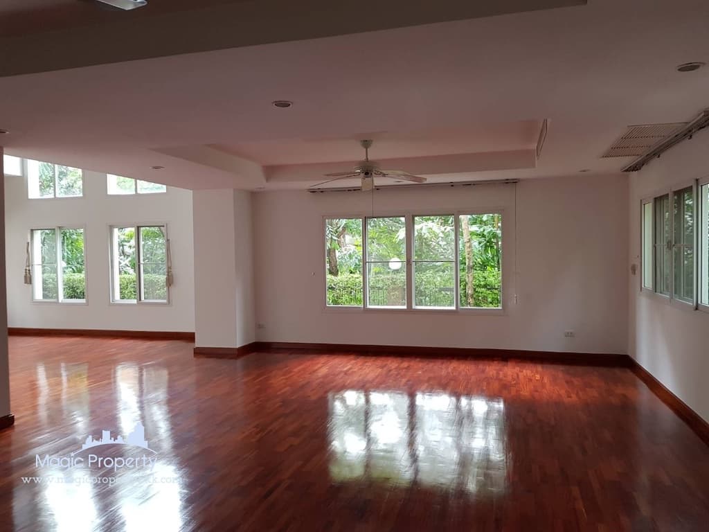 5 Bedrooms Single House For Sale in Nichada Thani Village, Bang Talat, Pak Kret, Nonthaburi