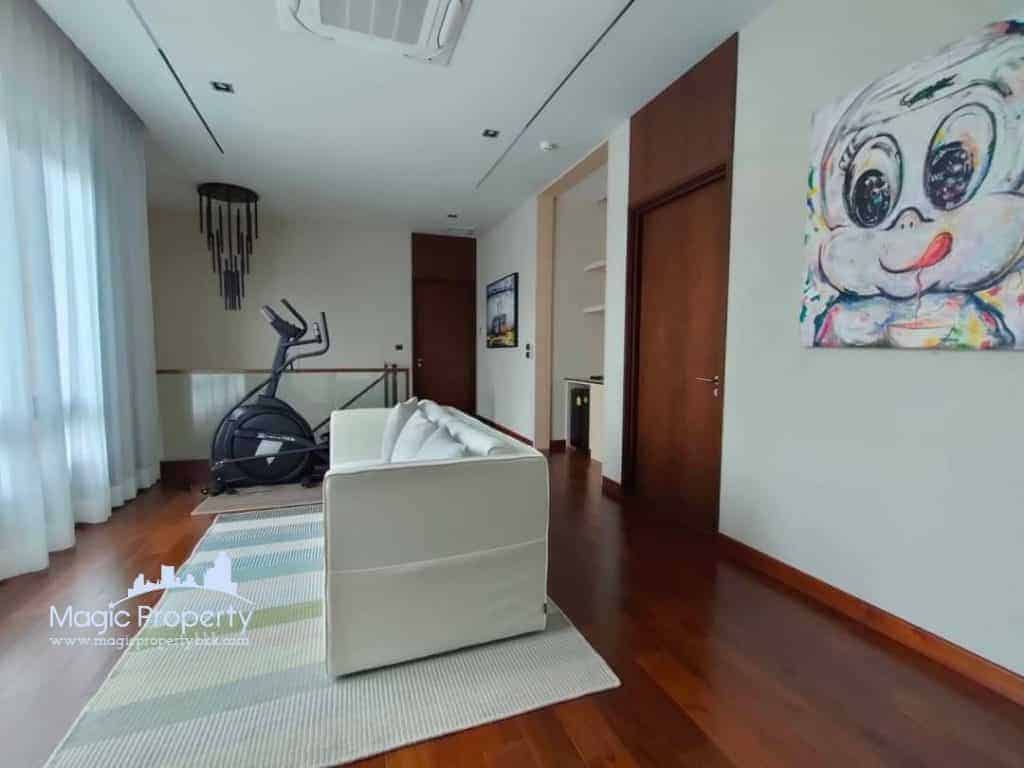 5 Bedrooms Single House For Sale in Perfect Masterpiece Krungthep Kreetha, Khlong Song Ton Nun, Lat Krabang, Bangkok..