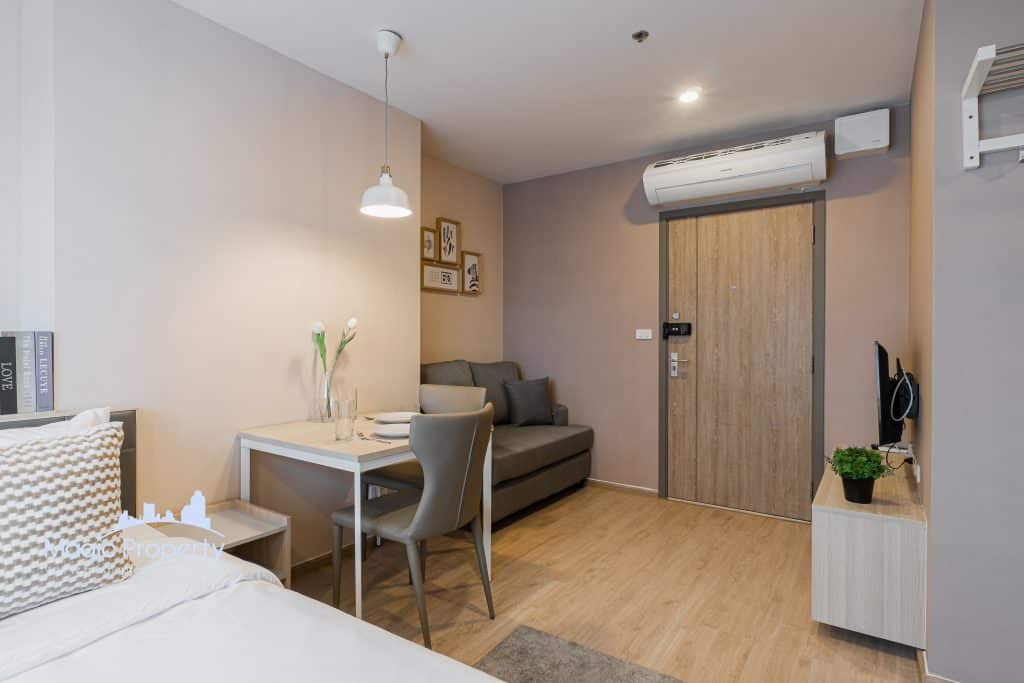 Studio UNIT Fully Furnished For Sale or Rent in IDEO O2 Condominium, Bang na, Bangkok