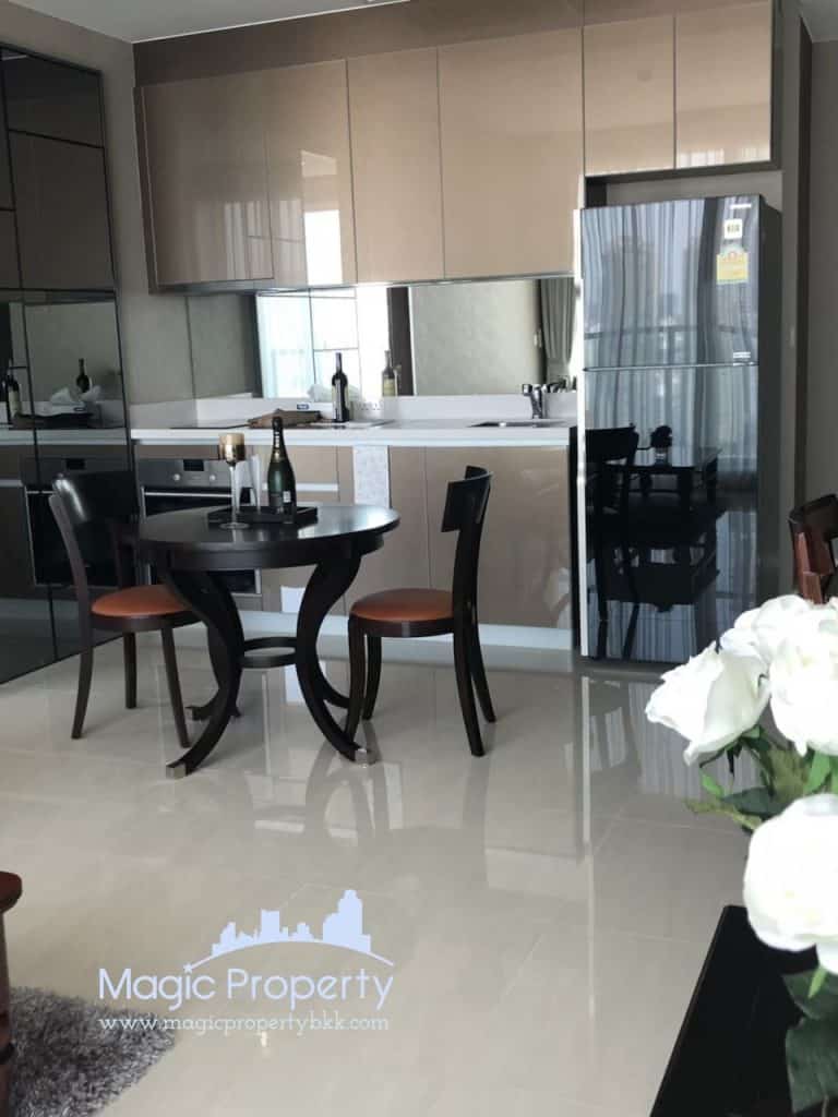 2 Bedroom Condominium For Sale in Menam Residences Condominium, Wat Phraya Krai, Bang Kho Laem, Krung Thep Maha Nakhon 10120