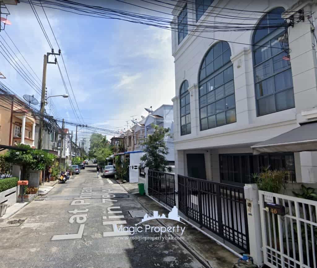 3 Bedrooms Townhouse For Sale in Ladprao Wang Hin 78 Alley, Lat Phrao, Krung Thep Maha Nakhon 10230.