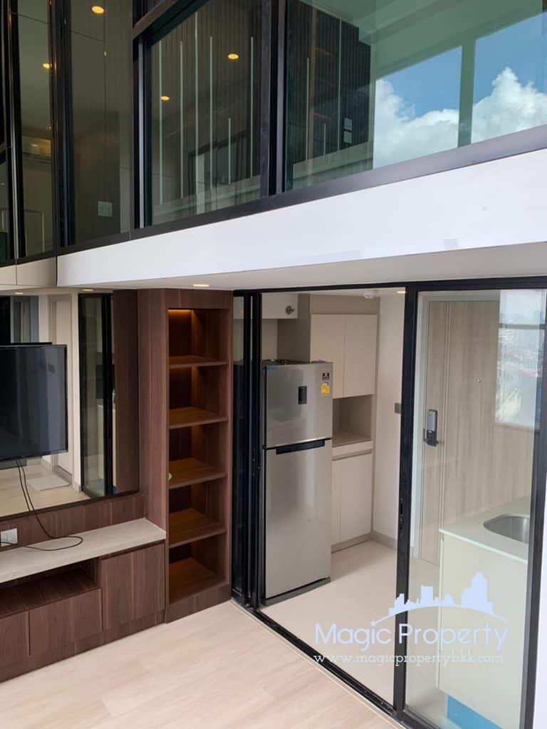 Knightsbridge Prime Sathorn is a Condominium project. Located at Thanon Naradhiwas Rajanagarindra Rd, Thung Maha Mek, Sathon, Bangkok 10120.