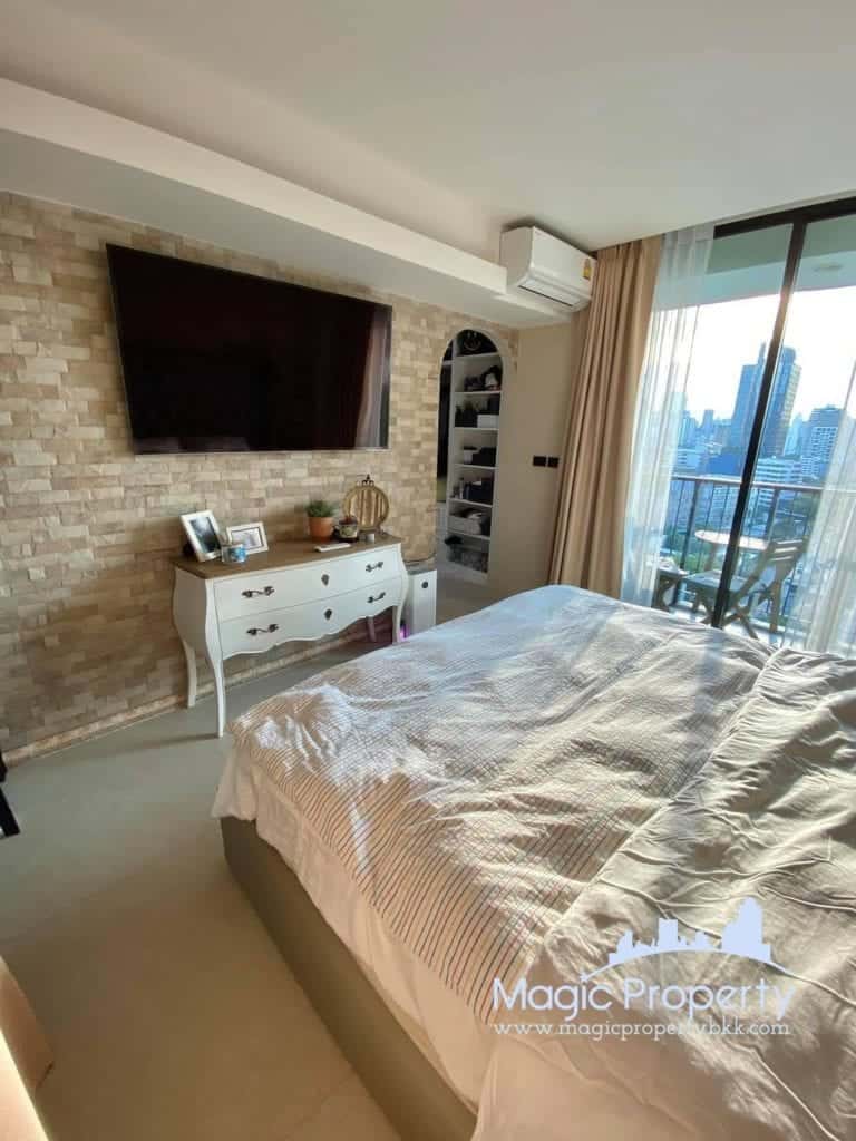 Newly Renovated Modern style 2 Bedroom Condominium for Sale in The Alcove Thonglor 10, Khlong Tan Nuea, Watthana, Bangkok 10110