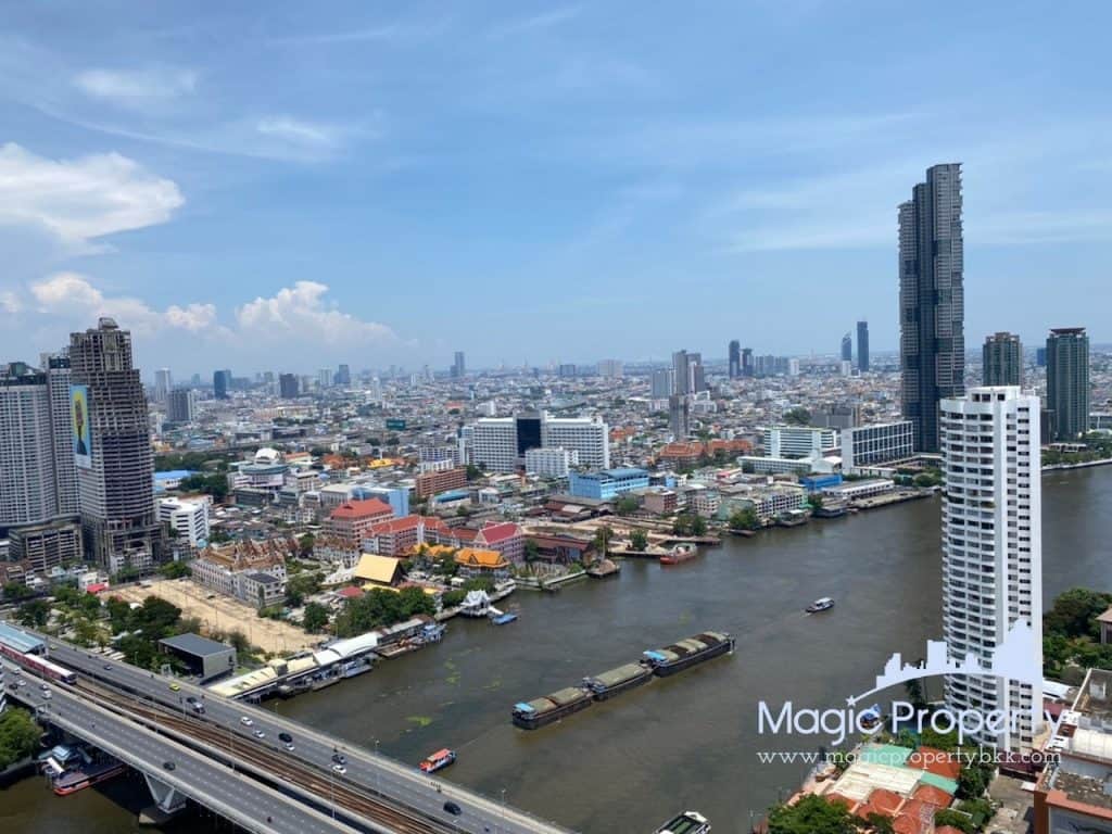 5 Bedroom Duplex for Rent in The River Condominium. Located at Charoen Nakhon, Khlong Ton Sai, Khlong San, Bangkok 10600. Near BTS Surasak..