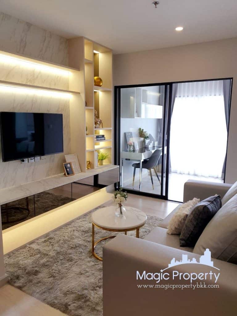 1 Bedroom Condominium For Sale in Knightsbridge Prime Sathorn, Thung Maha Mek, Sathon, Bangkok. Near BTS Chong Nonsi...