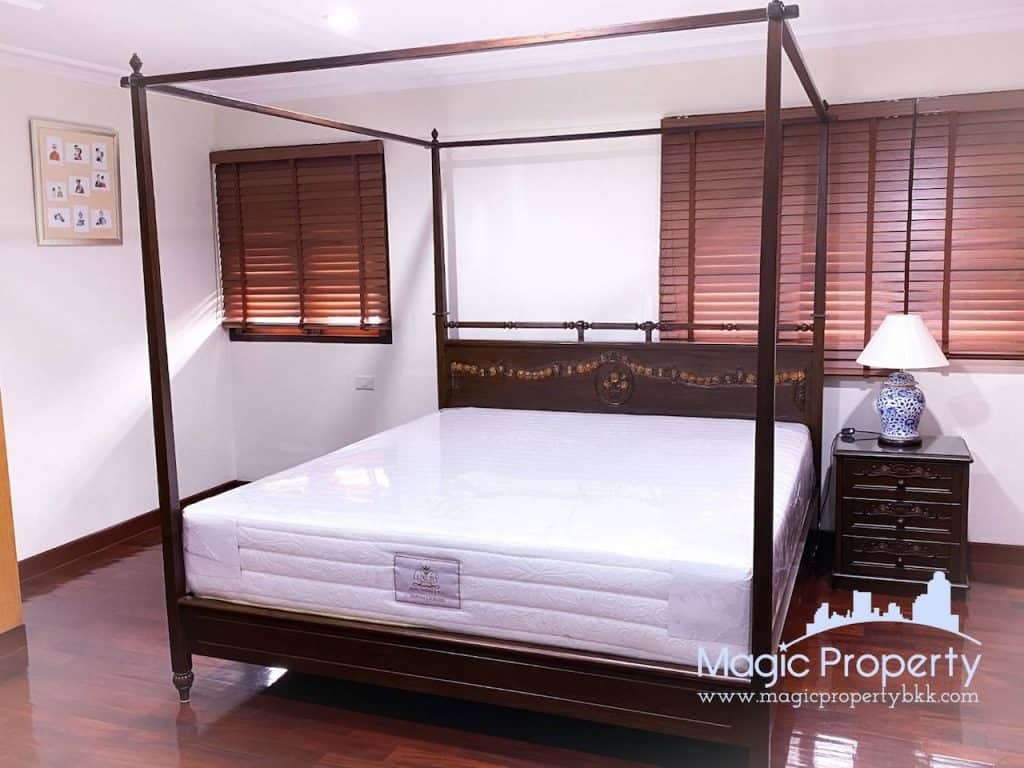 4 Bedrooms Townhouse for Rent in Soi Sukhumvit 4, Khwaeng Khlong Toei, Khet Khlong Toei, Bangkok. Near BTS Nana....