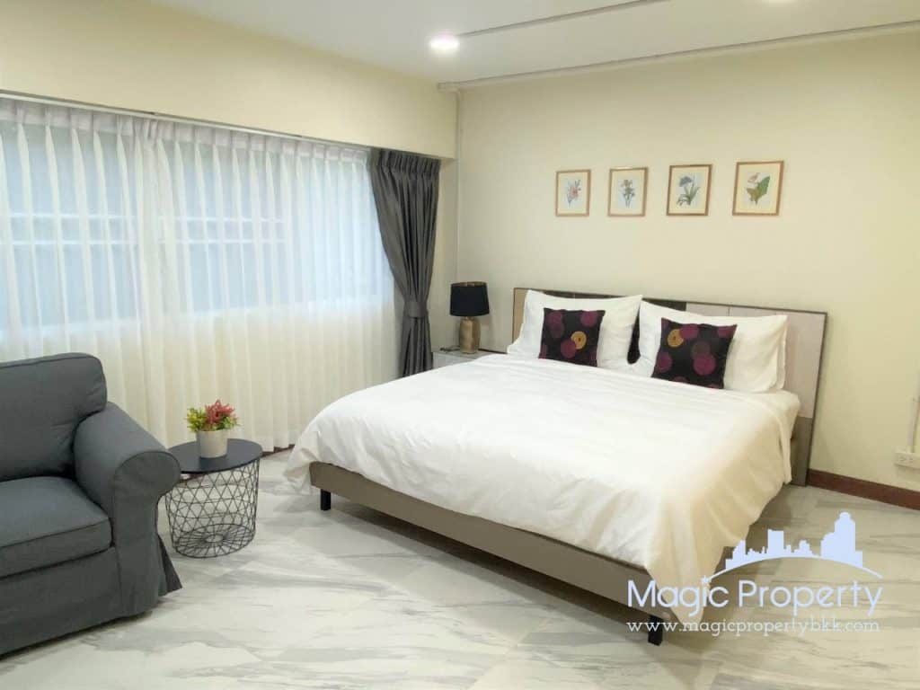 5 Bedrooms Townhouse in Sukhumvit 4 For Rent. Located at Sukhumvit 4 Alley, Khwaeng Khlong Toei, Khet Khlong Toei, Bangkok 10110...