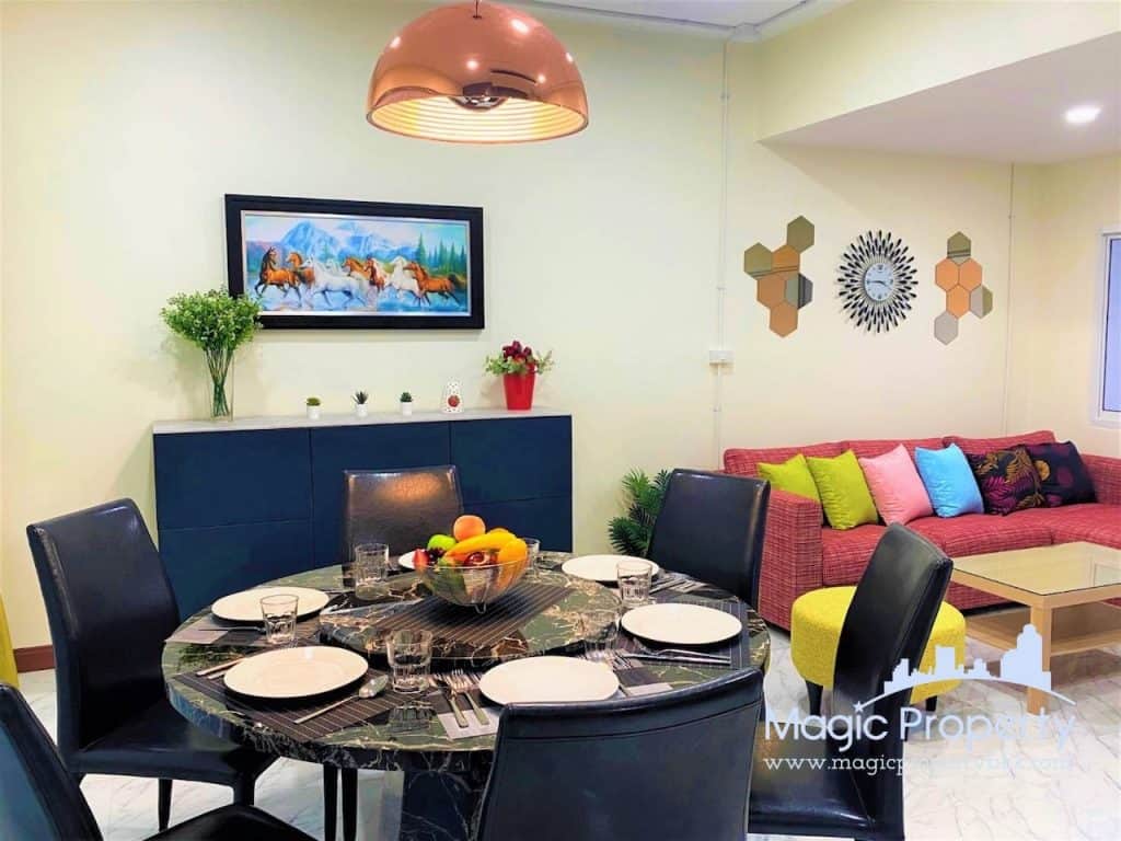 5 Bedrooms Townhouse in Sukhumvit 4 For Rent. Located at Sukhumvit 4 Alley, Khwaeng Khlong Toei, Khet Khlong Toei, Bangkok 10110...