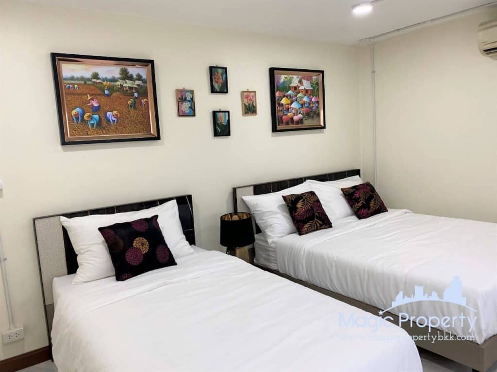5 Bedrooms Townhouse in Sukhumvit 4 For Rent. Located at Sukhumvit 4 Alley, Khwaeng Khlong Toei, Khet Khlong Toei, Bangkok 10110...