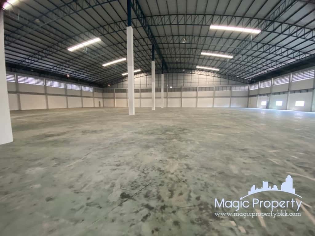 Warehouse For Rent. Located at Bang Phriang, Bang Bo, Samut Prakan 10560. Total Area 3,750 Sq.m. for more details please contact us...