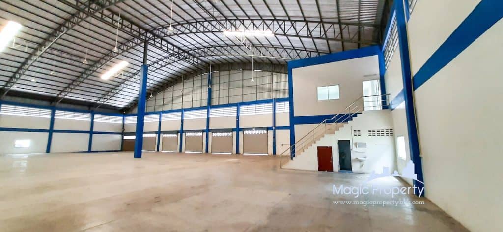 Warehouse For Rent Bang Phriang, Bang Bo, Samut Prakan Property Code MGP636 Dimension 48 X 78 Meters Area 3816 Sq.m Span 24 Meters Floor Load 3 Tons Clear height 8.2 Meters and highest 16 Meters Number of Dock 5 Number of Ramp 1 Deposit 3 months and 1 month advance Rental Minimum 3 years Contract Rental 120.THB/Sq.m Rental Price 457,920.THB/Month