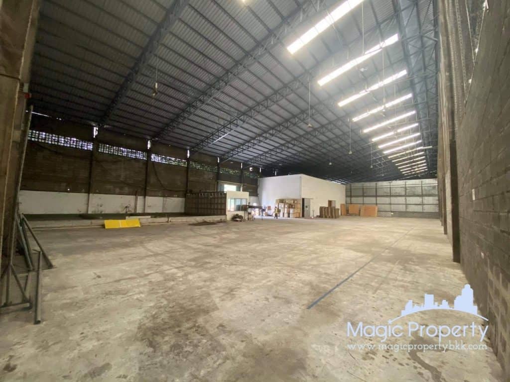 Warehouse for Rent. Located at Pattanakarn Road, Suan Luang, Bangkok. Area Types 1000 Sqm to 4000 Sqm available. For more details please contact..