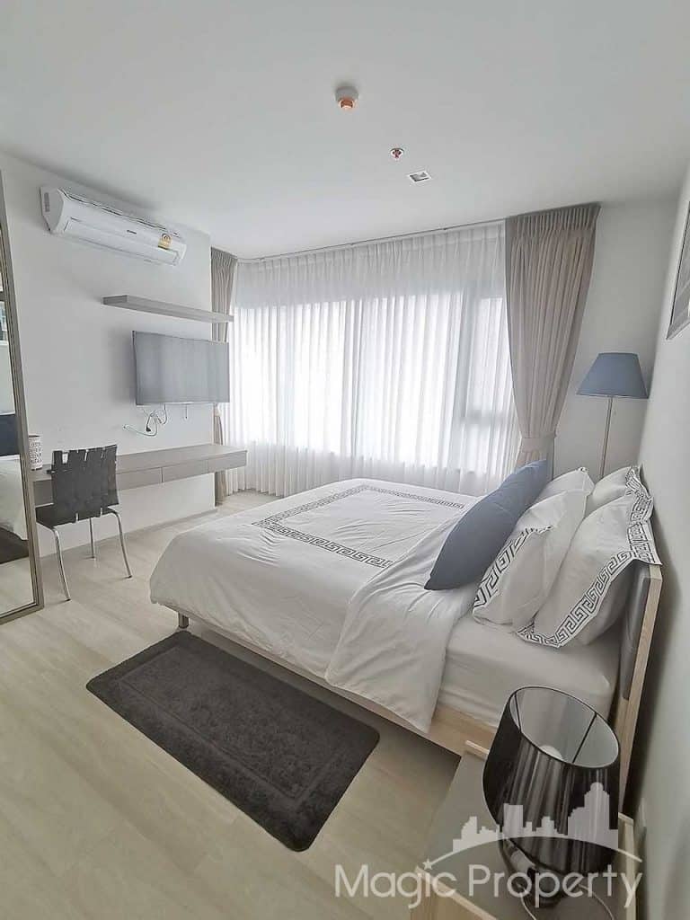 2 Bedroom Condominium For Rent in Life One Wireless. Located at Witthayu Road, Lumphini, Pathum Wan, Bangkok 10330. Near BTS Phloen Chit...