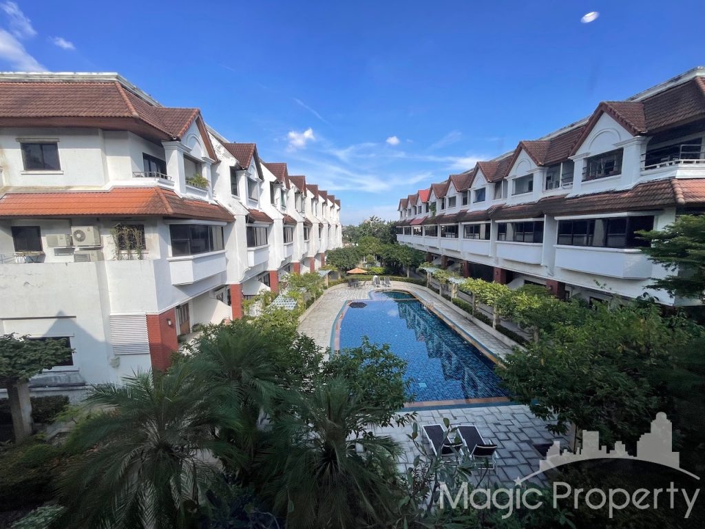 4 Bedrooms Townhouse For Rent in Lotus Point Elegant Townhouse project. Located at Ekkamai 10 Alley, Phra Khanong Nuea, Watthana, Bangkok...