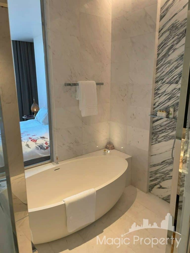 2 Bedroom Condominium For Rent in Four Seasons Private Residences. Located at Charoen Krung Road, Khwaeng Yan Nawa, Khet Sathon, Bangkok....