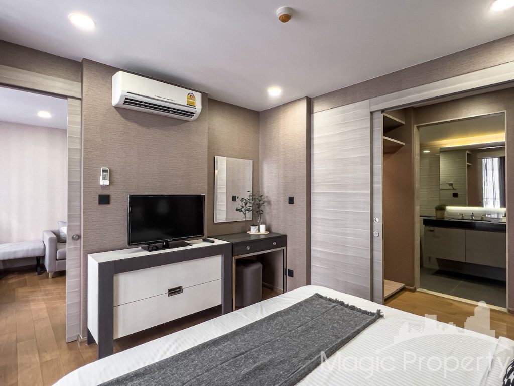 1 Bedroom Condominium For Rent in Klass Langsuan. Located at Soi Langsuan, Lumphini, Pathum Wan, Bangkok. Close to BTS Chit Lom 500 Meters.