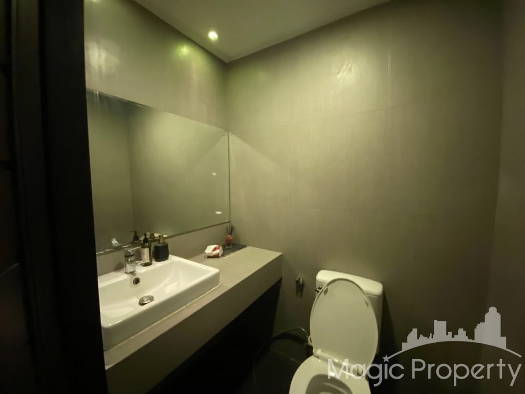 Property Image – Commercial Space For Rent in Park Avenue