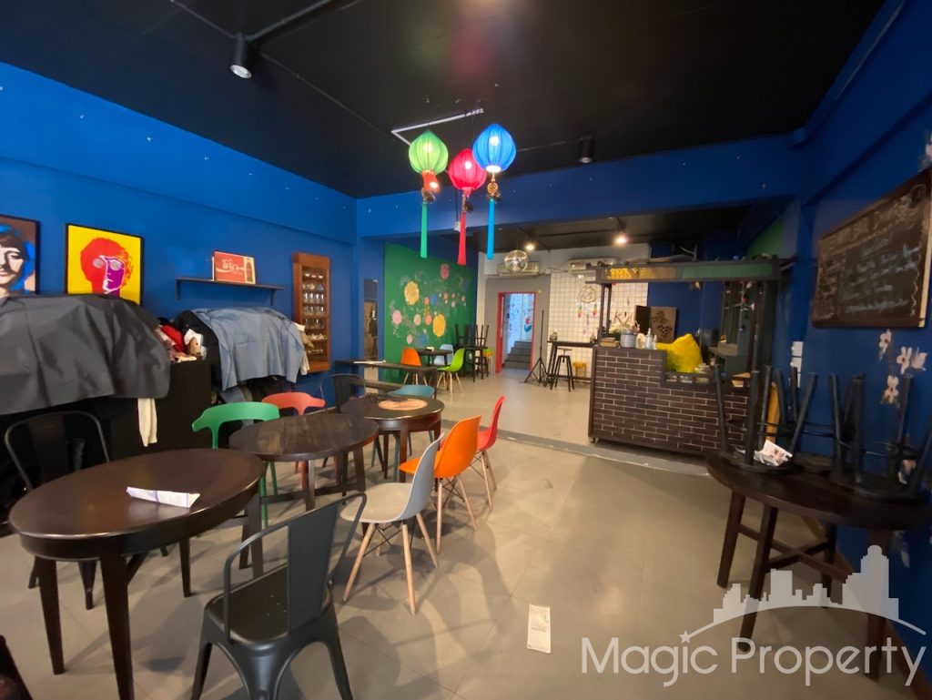 Commercial Space For Rent in Park Avenue, Soi Sukhumvit 63, Khlong Tan Nuea, Watthana, Bangkok 10110. Near Don Donki mall...