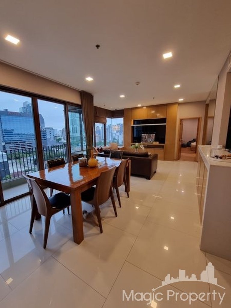2 Bedroom Condominium for Rent in The Emporio Place Sukhumvit 24, Khwaeng Khlong Tan, Khet Khlong Toei, Bangkok 10110...