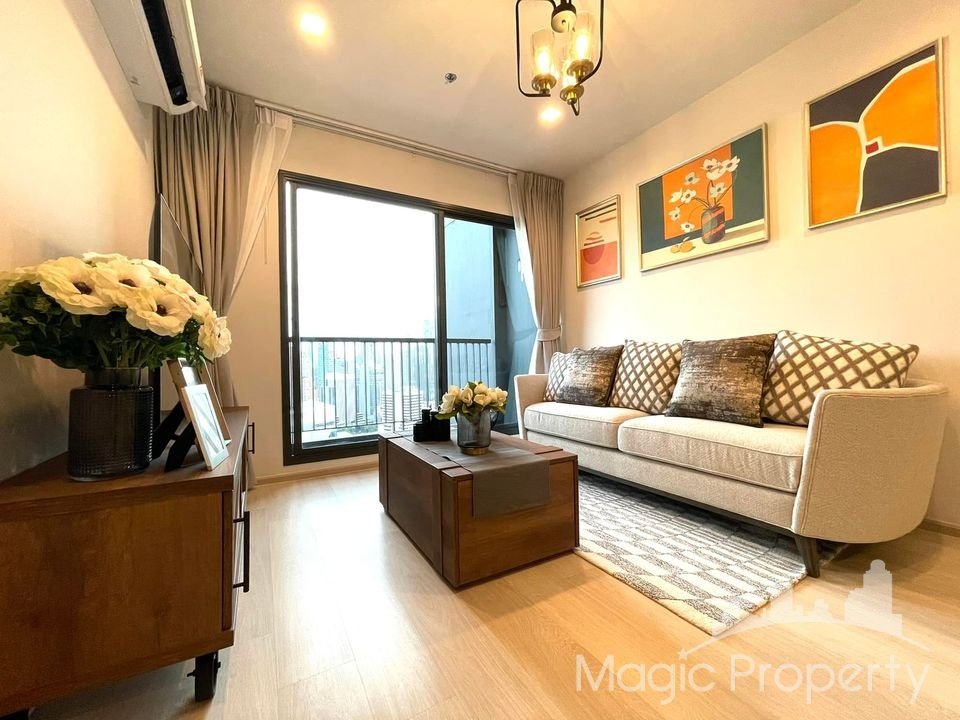 2 Bedroom Condominium For Rent in Life One Wireless. Located at Witthayu Road, Lumphini, Pathum Wan, Bangkok 10330. Near BTS Phloen Chit...