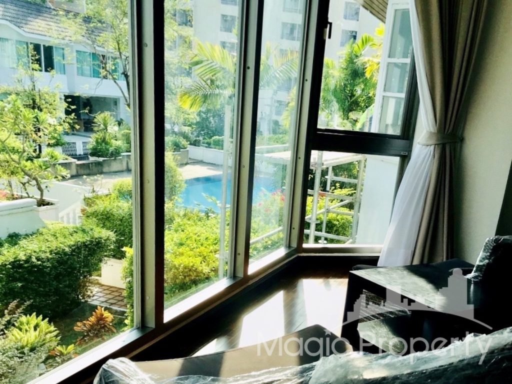 Prompak Place Fully Furnished Modern 3 Bedrooms Townhouse For Sale, Thonglor, Khlong Tan Nuea, Watthana, Bangkok 10110.