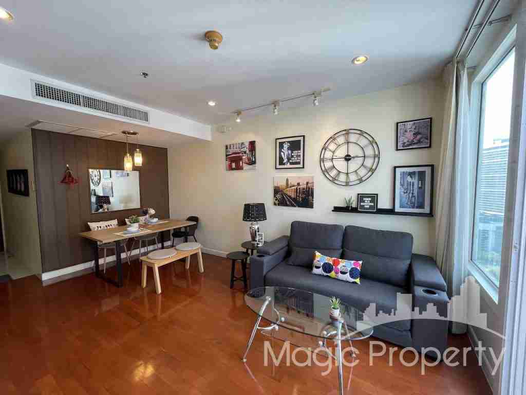 Siri Residence Sukhumvit 24 Condominium - 1 Bedroom For Rent. Near BTS Phrom Phong around 370 Meters. Near Emporium Shopping Mall 370 Meter..