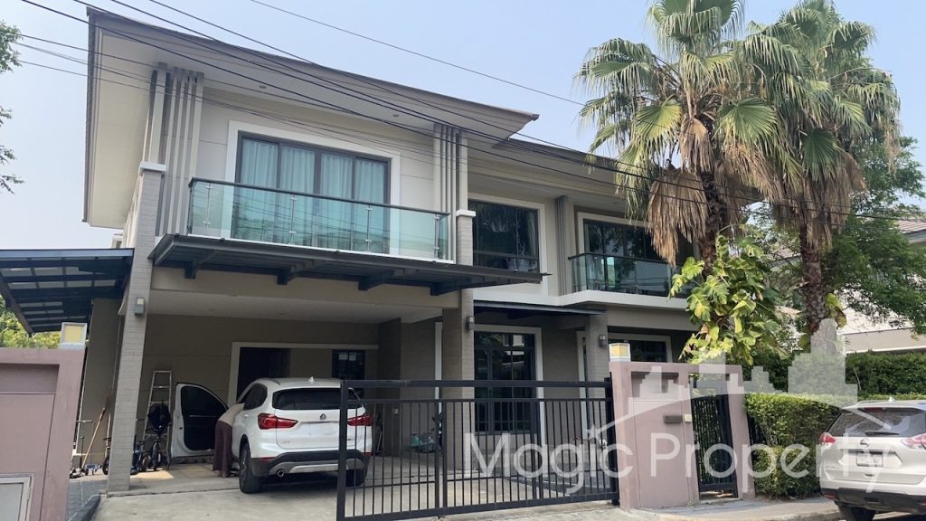 Fully Furnished 3 Bedroom Single House For Sale in The Palm Pattanakarn. Located at Soi Phatthanakan 38, Suan Luang, Bangkok 10250...