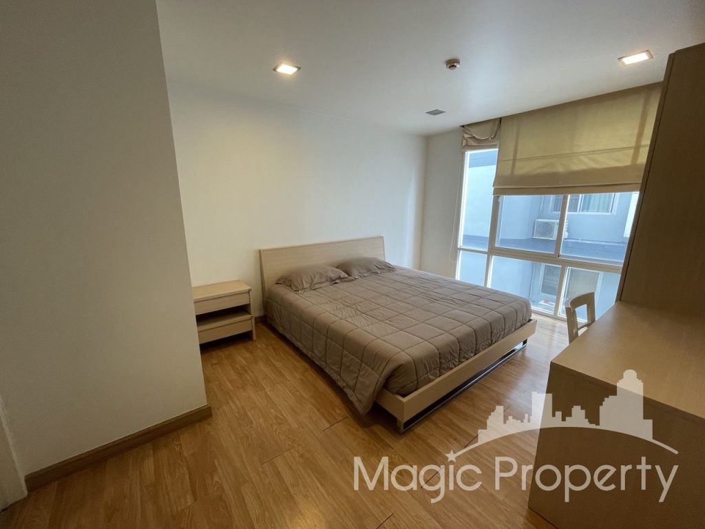 Fully Furnished 1 Bedroom Condominium 48.47 Sqm For Rent in The alcove 49. Located at Sukhumvit 49, Khlong Tan Nuea, Watthana, Bangkok...
