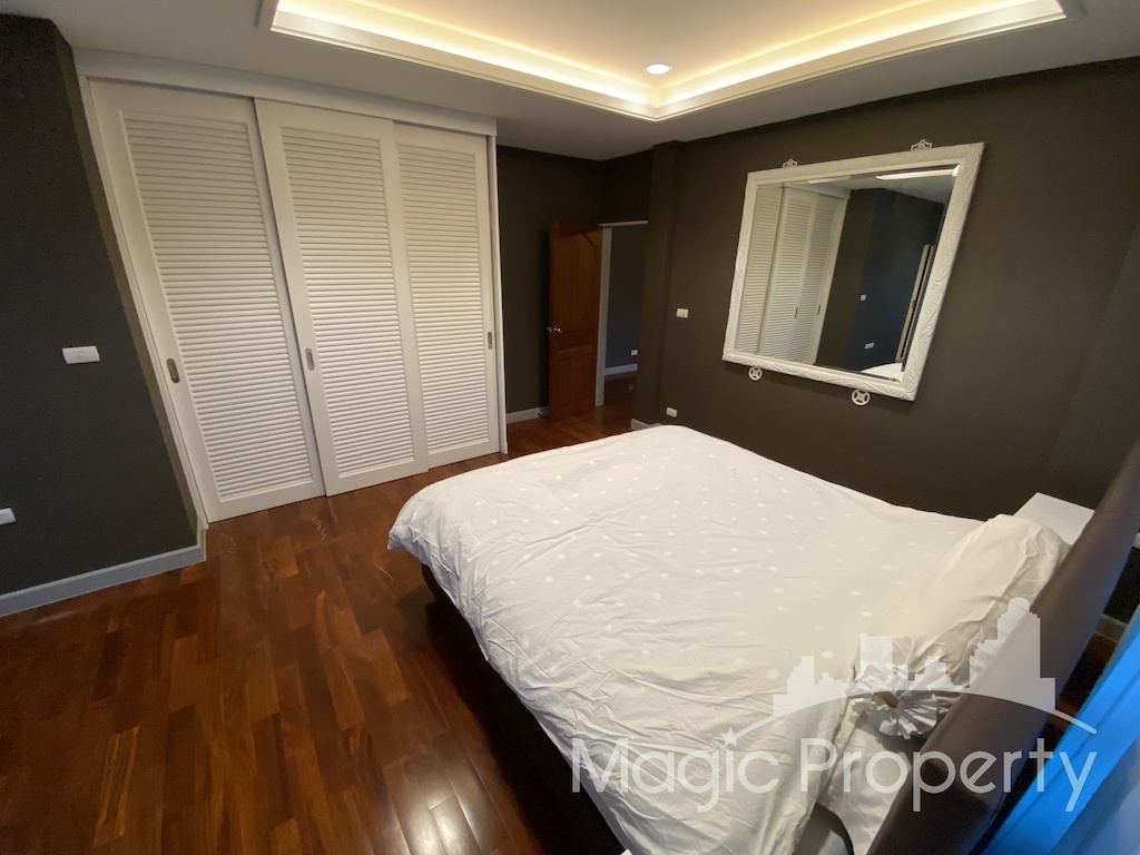 4 Bedrooms Single House For Sale in Grand Bangkok Boulevard Rama 9 - Srinakarin, Saphan Sung, Bangkok 10240....