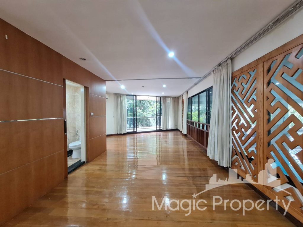 Prime Mansion Promsri Condominium 2 Bedroom For Sale, Near BTS Phrom Phong. Located at Sukhumvit 49, Khlong Tan Nua..