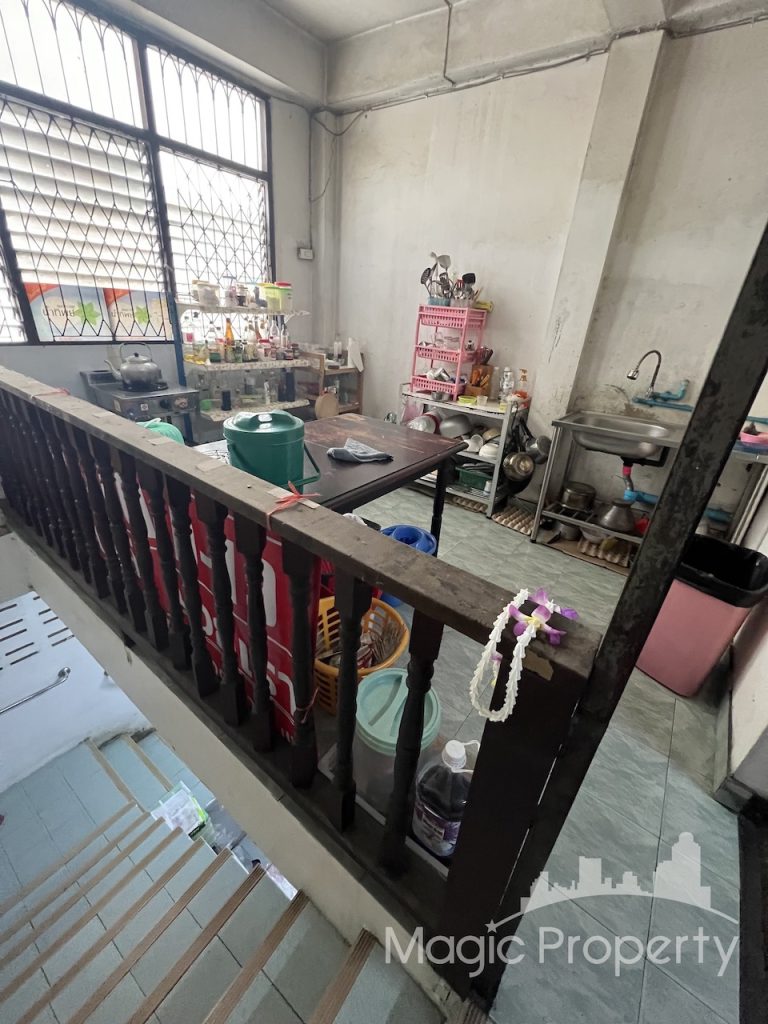 4.5 Floors Commercial Building For Rent in Soi Cowboy, Sukhumvit 23, Khlong Toei Nuea, Watthana, Bangkok 10110