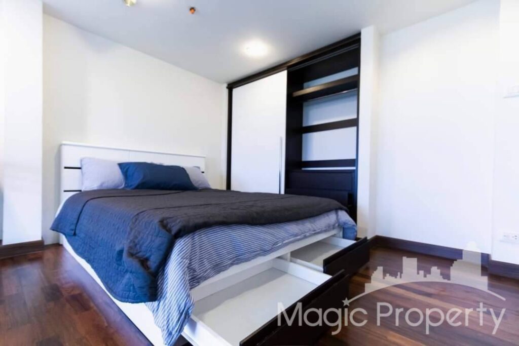 1 Bedroom Duplex 38 Sqm For Rent in Ideo Morph 38, Khwaeng Phra Khanong, Khet Khlong Toei, Bangkok. Near BTS Thonglor...