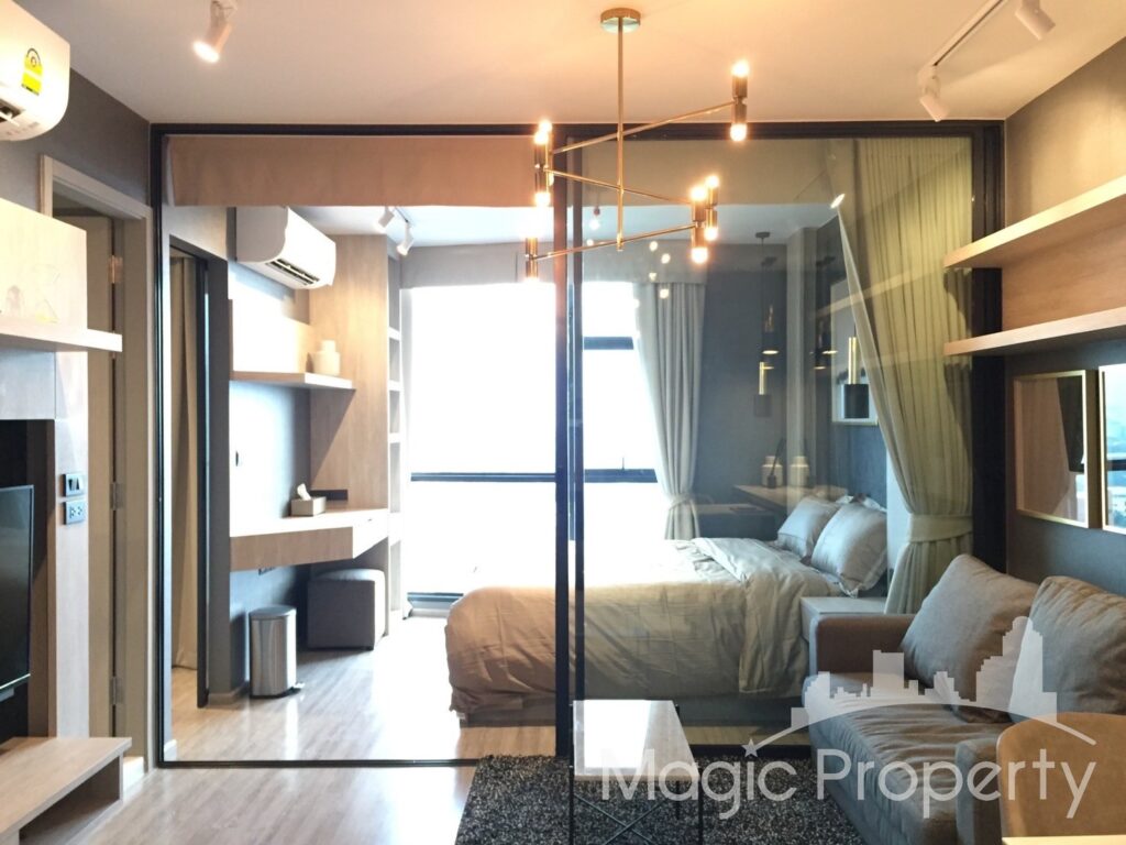 1 Bedroom For Rent in RHYTHM Ekkamai Condominium(MGP1159), Khlong Tan Nuea, Watthana, Bangkok. Near BTS Ekkamai 400 Meters