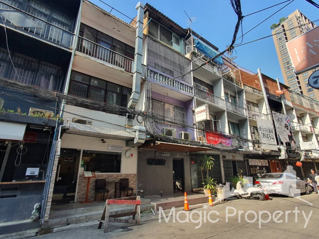 3 Floors Commercial Building For Sale in Sukhumvit 69, Phra Khanong Nuea, Watthana, Krung Thep Maha Nakhon 10110... | MGP1179