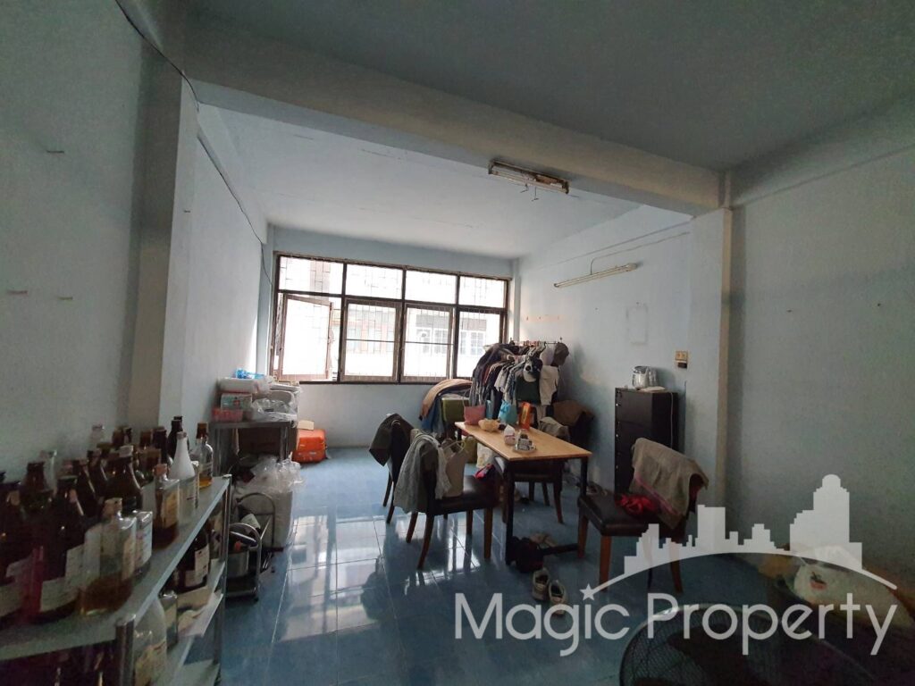 Property Image – Commercial Building for Sale Sukhumvit 69