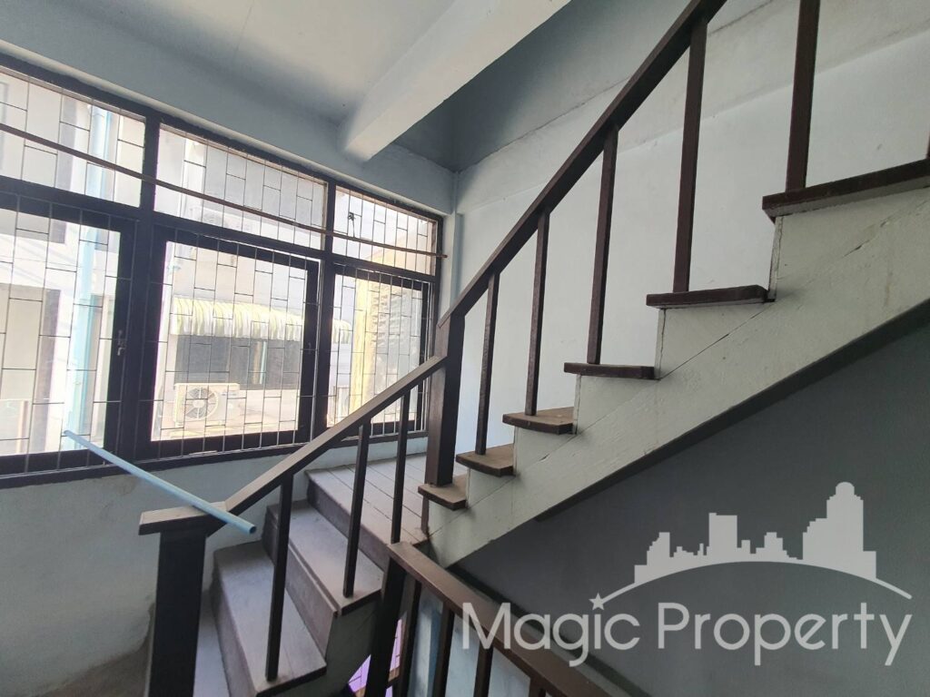 Property Image – Commercial Building for Sale Sukhumvit 69