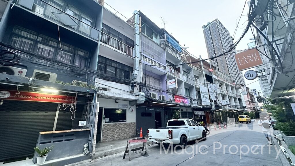 3 Floors Commercial Building For Sale in Sukhumvit 69, Phra Khanong Nuea, Watthana, Krung Thep Maha Nakhon 10110