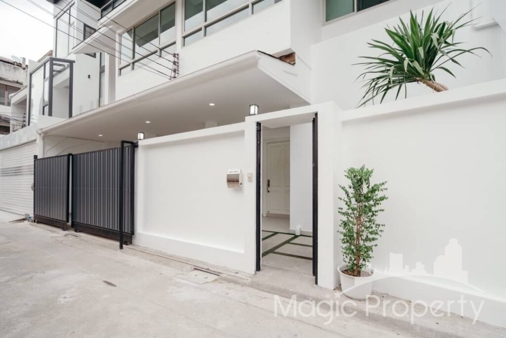 Property Image – Townhouse Soi Sukhumvit 15