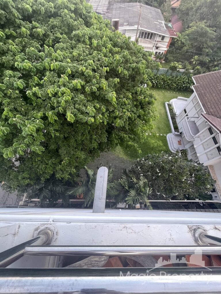 Property Image – 4 Storey Commercial Building Yen Akat