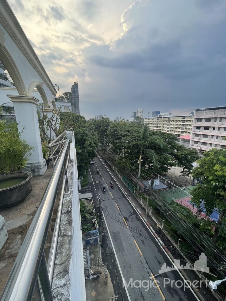 Property Image – 4 Storey Commercial Building Yen Akat