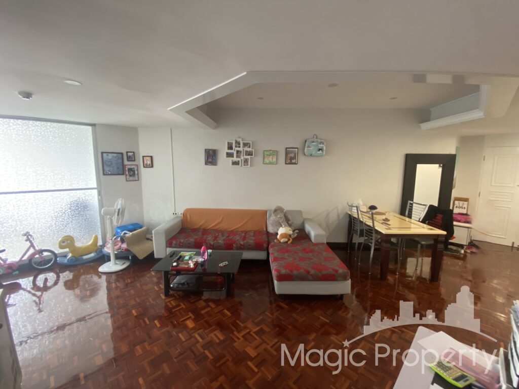 Property Image – Tai Ping Towers