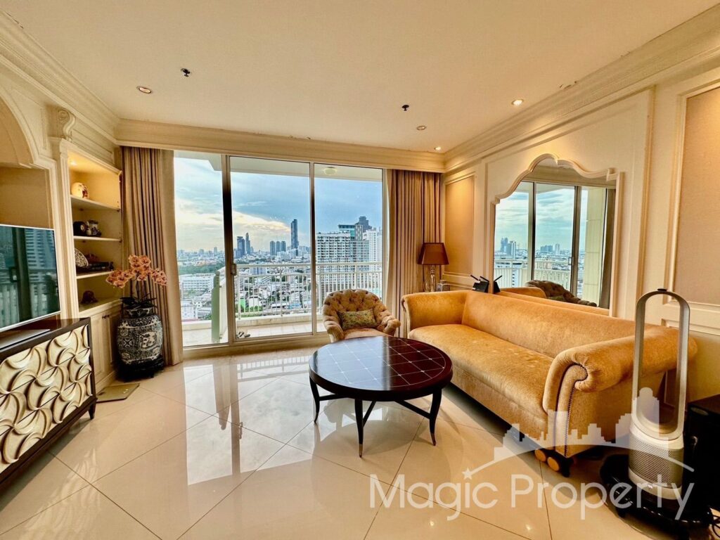 2 Bedroom Condominium For Sale in The Empire Place Sathorn. 2 Bedroom 2 Bathroom, Size 114 Sqm. Near BTS chong Nonsi