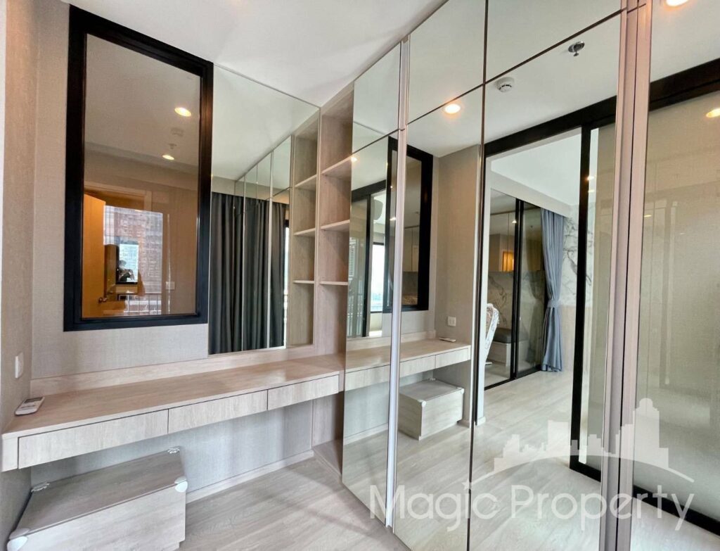 Property Image – Life Asoke Condominium